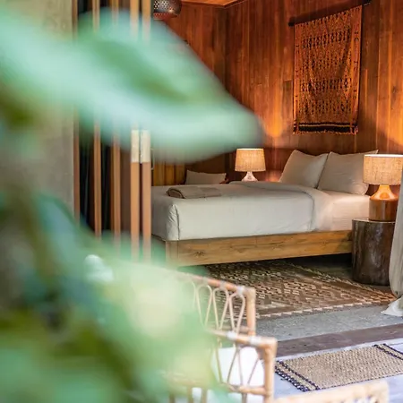 Villa Kilani, Stunning And Unique Villa In The Uluwatu Jungle Exterior photo