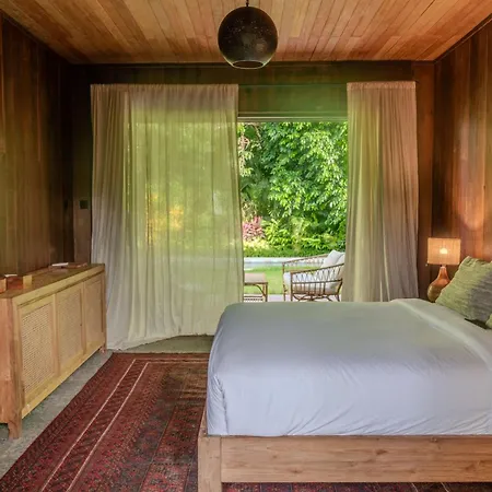 Villa Kilani, Stunning And Unique Villa In The Uluwatu Jungle Exterior photo