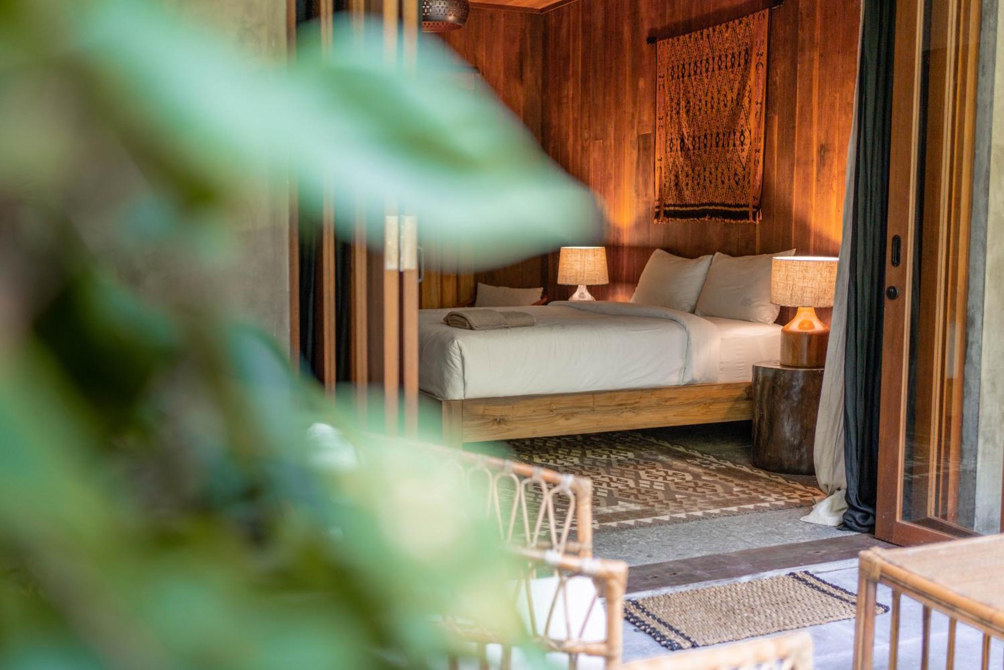 Kilani, Stunning And Unique In The Jungle Homestay